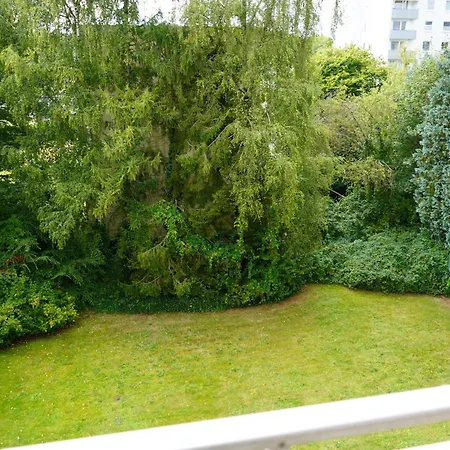 Robins - Spacious For 5 - Balcony - Kitchen - Wifi * Brema