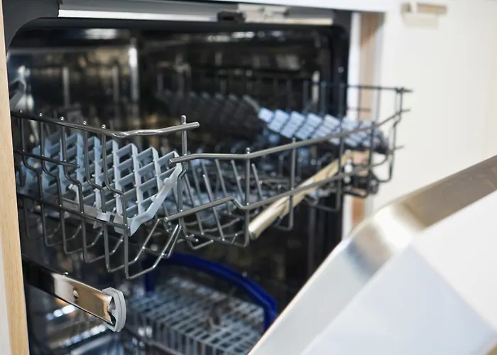 Robins - Spacious For 5 - Balcony - Kitchen - Wifi * Bremen