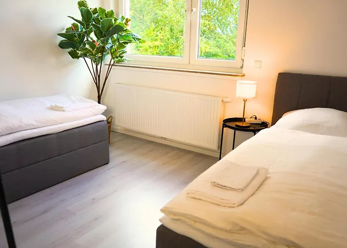 Robins - Spacious For 5 - Balcony - Kitchen - Wifi Appartement